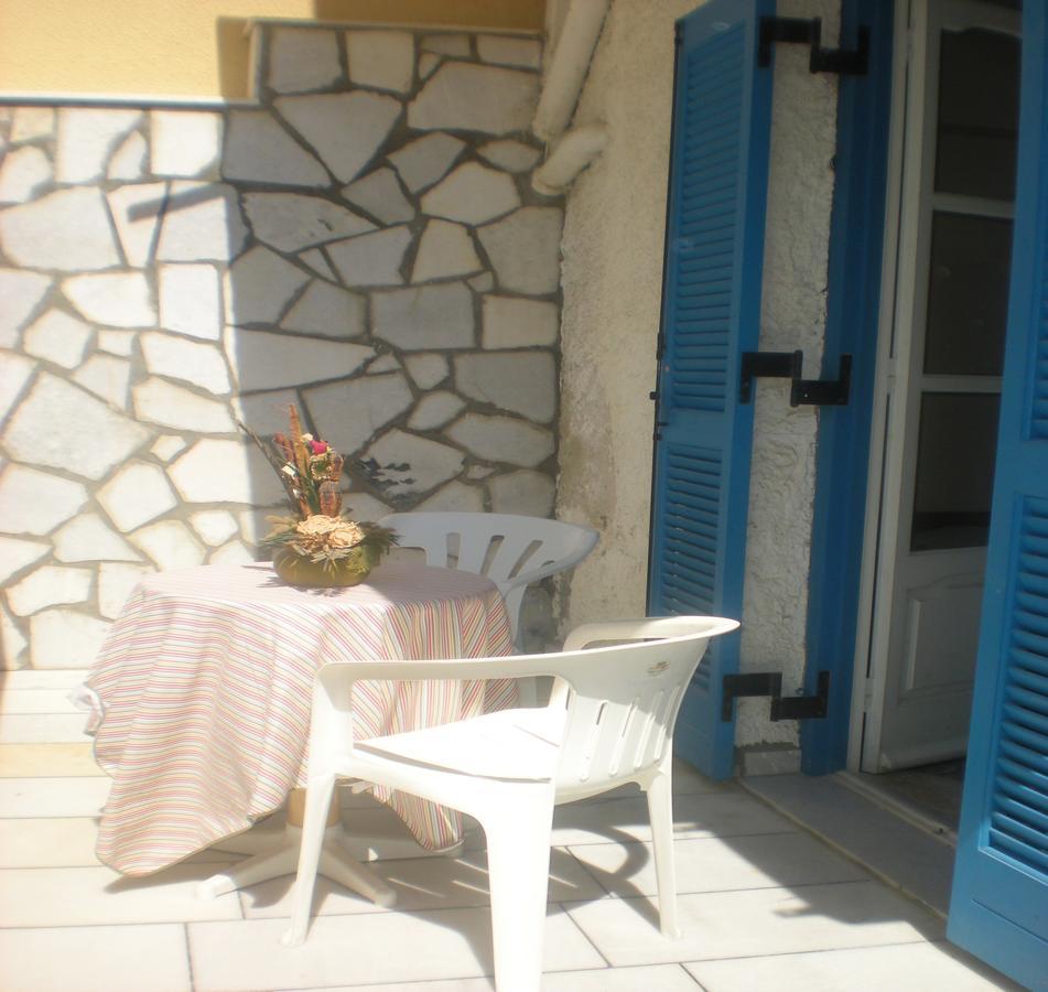 Hotel Rea Naxos City Room photo